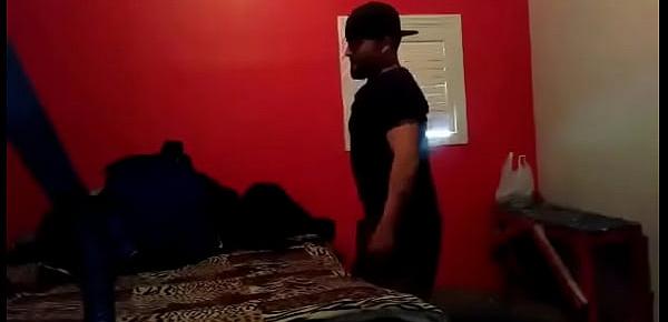 Mexicano en busca de sexo duro!